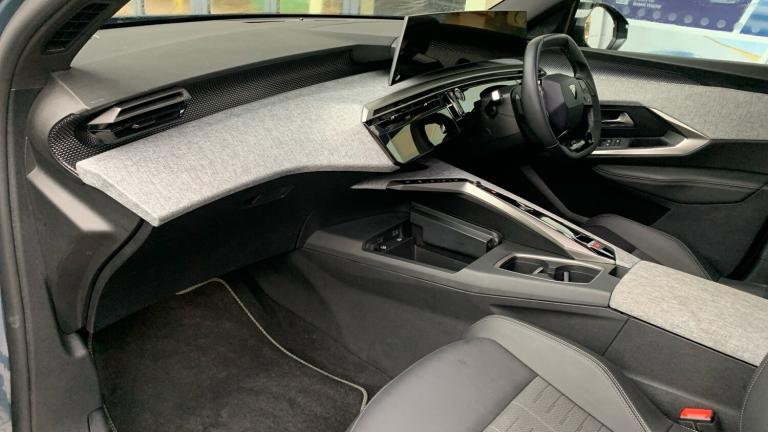 2025 Peugeot 5008 1.2 HYBRID GT SUV 5dr Petrol Hybrid e-DSC6 Euro 6 (s/s) (136 ps) SUV Hybrid Aut...