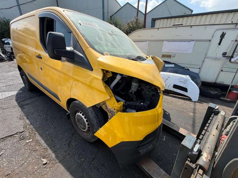 2019 FORD TRANSIT CUSTOM 2.0 TDCI 130PS LOW ROOF VAN BREAKING FOR PARTS