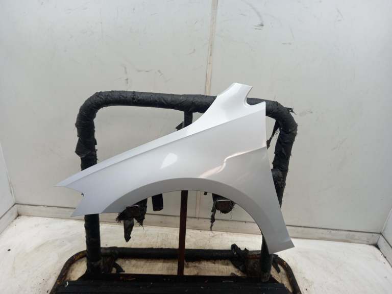 Volkswagen Golf Left Front Wing N/S 2013-2017 Silver 5 Door Unknown