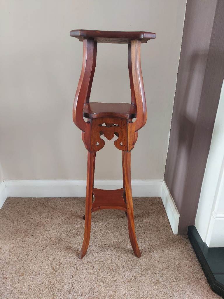 Antique Arts and Crafts Mahogany jardiniere plant display stand
