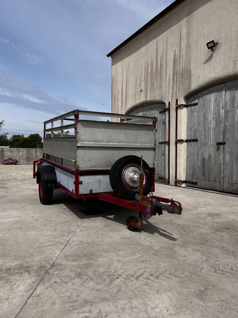 Single axel trailer 
