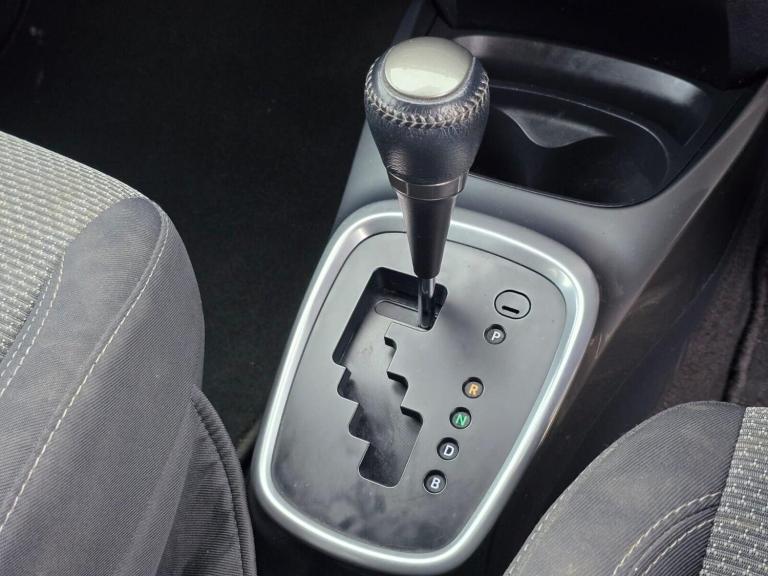 2016 Toyota Yaris 1.5 VVT-h Icon Hatchback 5dr Petrol Hybrid E-CVT Euro 6 (101 ps) Hatchback Hybr...