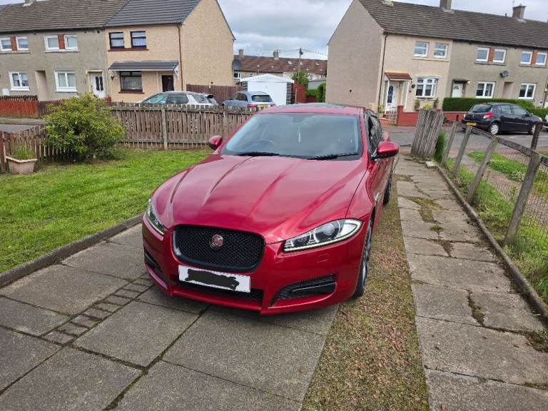 Swap Jaguar, XF, Saloon, 2015, Other, 2179 (cc), 4 doors