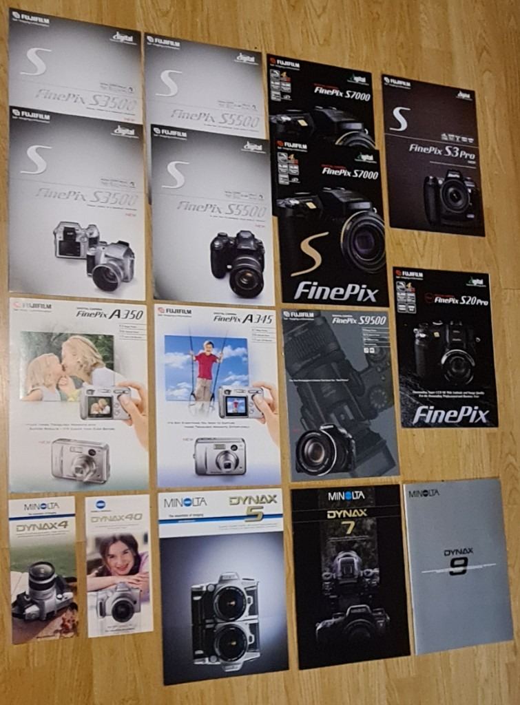 JOB LOT OF FUJI & MINOLTA DIGITAL & 35MM  CAMERA BROCHURES