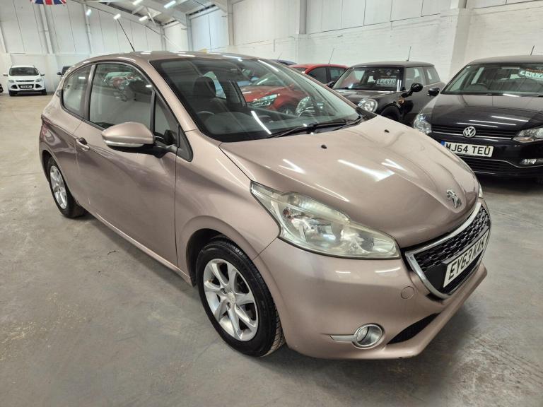  Peugeot 208 1.2 VTi Active Euro 5 3dr Petrol Manual