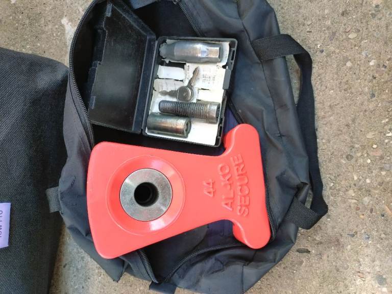AL-KO caravan wheel lock complete 