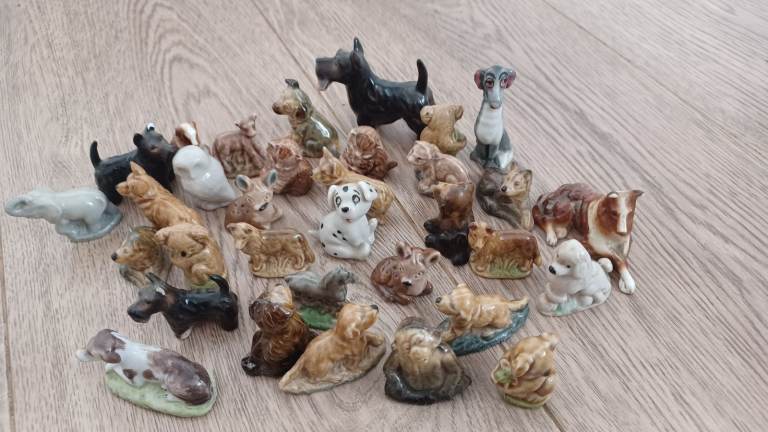 Wade whimsies, green rabbits, small Staffordshire ornaments 