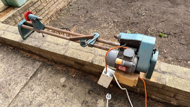 Arundle Woodwork lathe