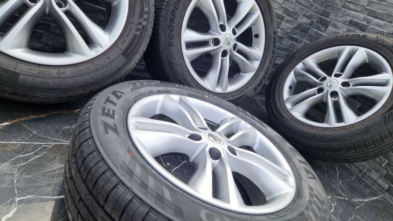 Nissan Qashqai Juke x trail alloy wheels tyres 5x114.3