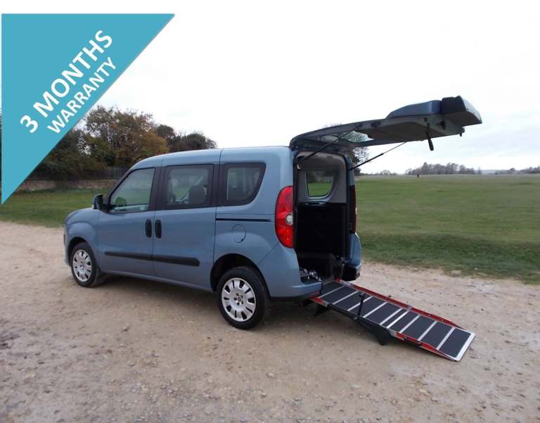 2014 FIAT DOBLO ' MY LIFE ' PETROL WHEELCHAIR ACCESSIBLE DISABLED MOBILITY CAR.