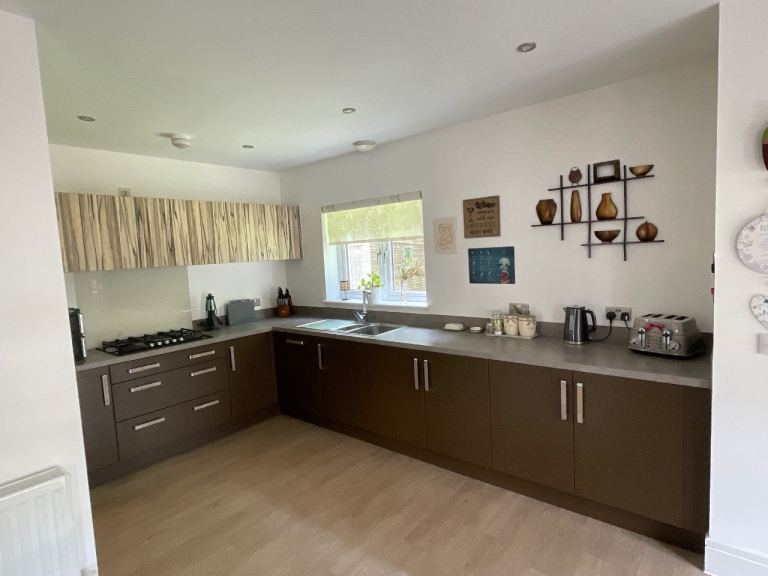 Complete Kitchen Units & Worktops - Good Condition Set