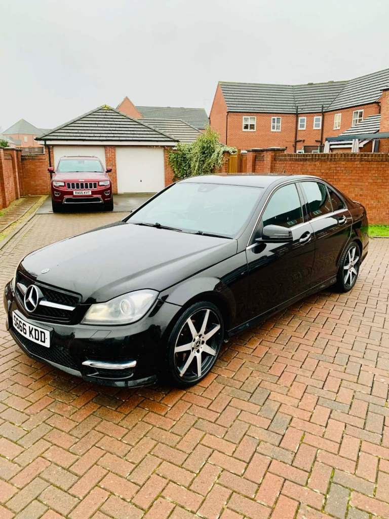 2012 Mercedes C220Cdi AMG Sport Black  Edition Beautiful Automatic 7Speed 