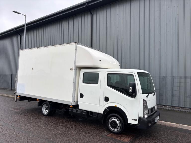 2017 (17) NISSAN CABSTAR 3.0 DCI CREW CAB LUTON BOX VAN + TAILLIFT TWIN WHEEL
