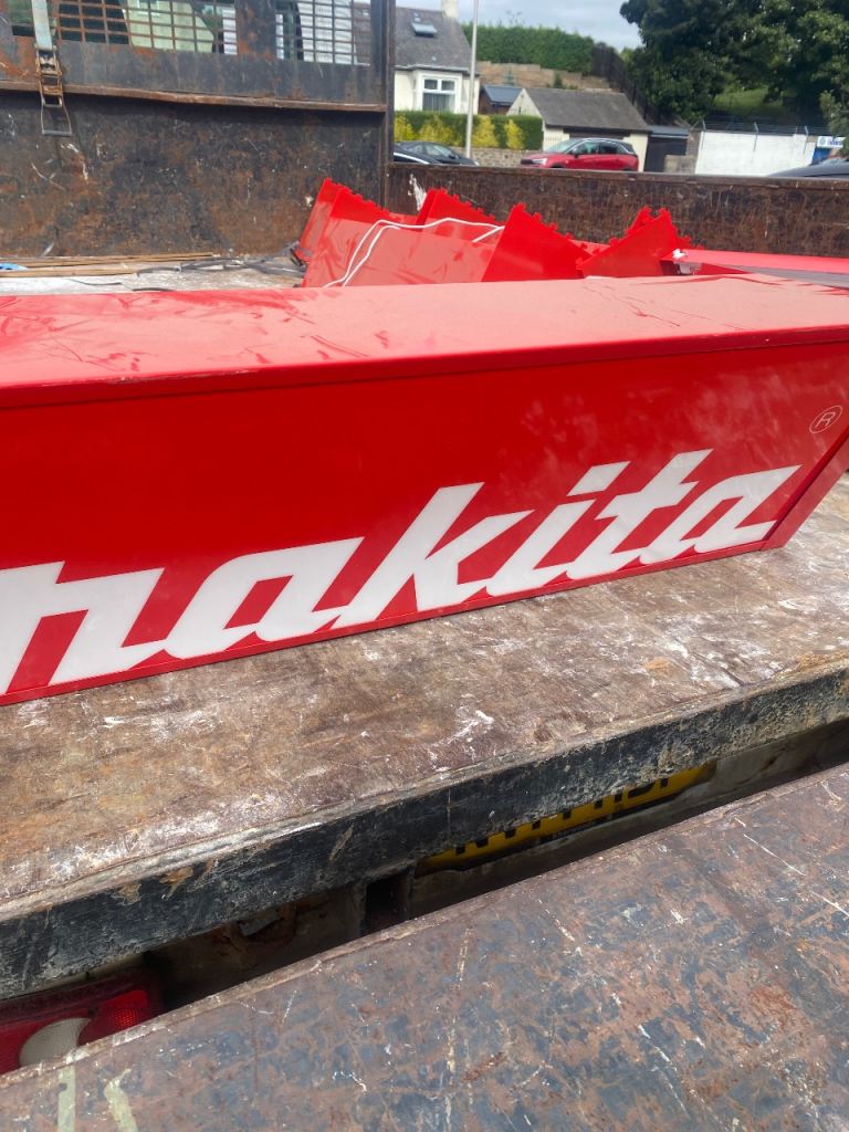 Makita Red Advertising Shop Sign with Lights MANCAVE  – Good Condition