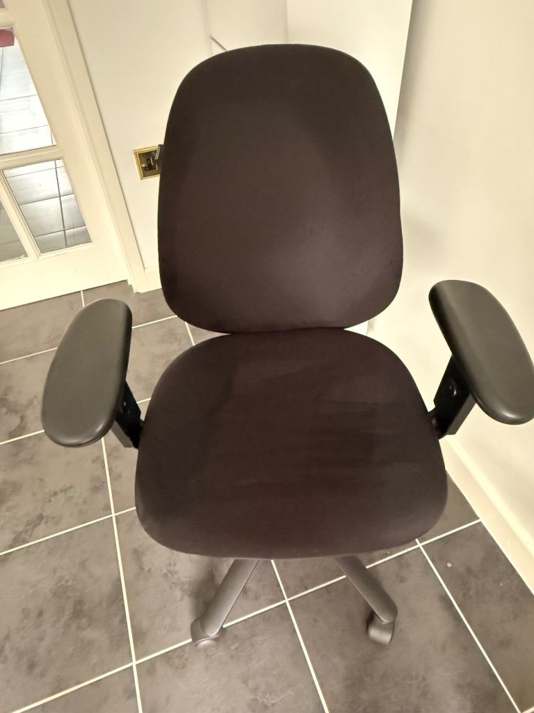 Ergonomic chair