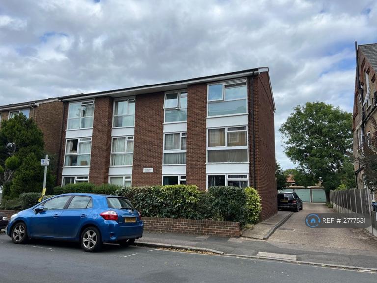 1 bedroom flat in Masboro Lodge, London, SW19 (1 bed) (#2777531)