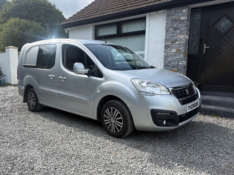 2015 Peugeot Partner CRC L2 Tepee 5 seater crew cab Van