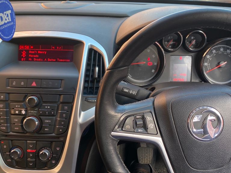 Vauxhall, ASTRA, Hatchback, 2015, Manual, 1398 (cc), 5 doors