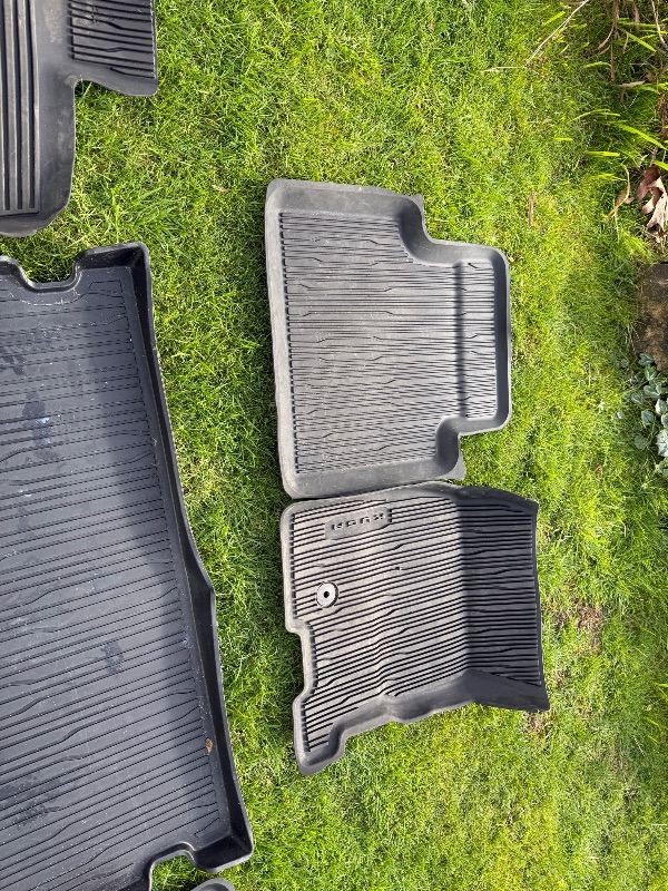 Ford kuga 2014 winter mats and boot liner 