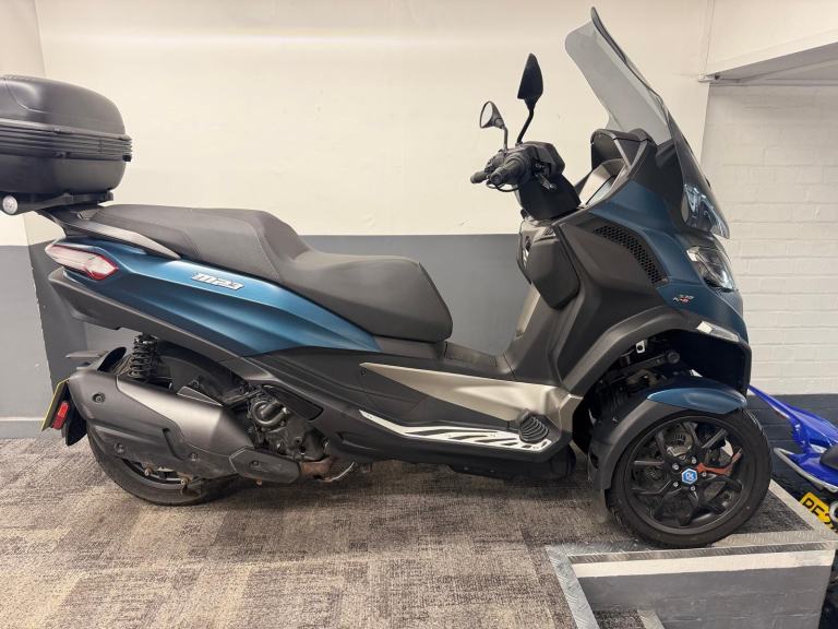 2023 PIAGGIO MP3 530 HPE EXCLUSIVE CVT LOW MILES-- FINANCE- DELIVERY