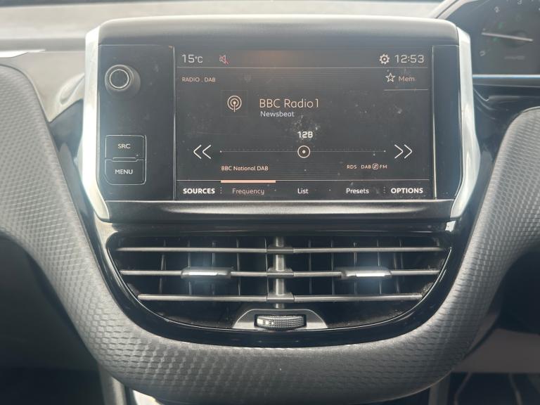 ** F.S.H ** 2017 (67) Peugeot 2008 1.6 BlueHDi Allure 5 dr hatchback ** VALUE **