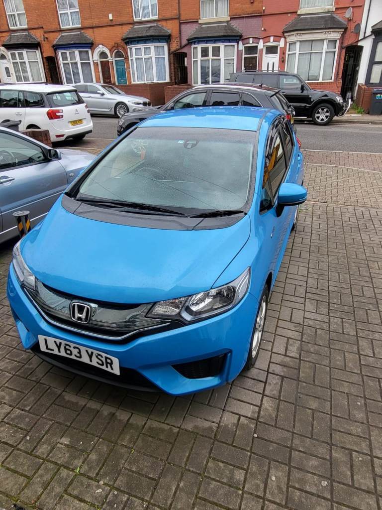 2013 Honda fit jazz hybrid automatic