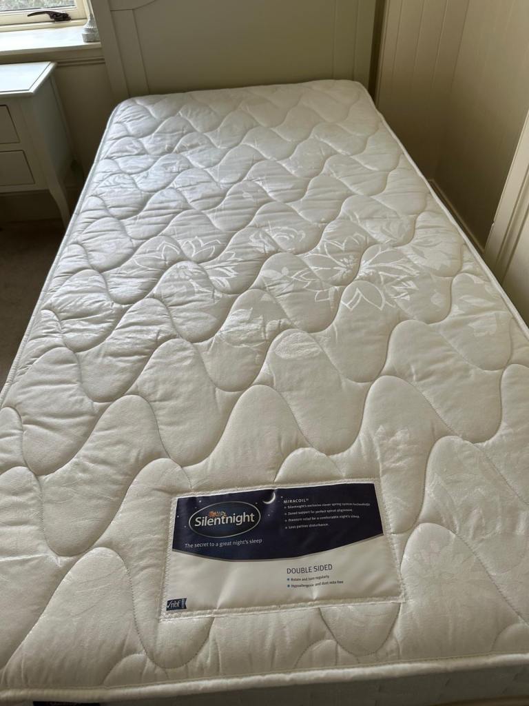 Single bed x 2 and mattresses 
