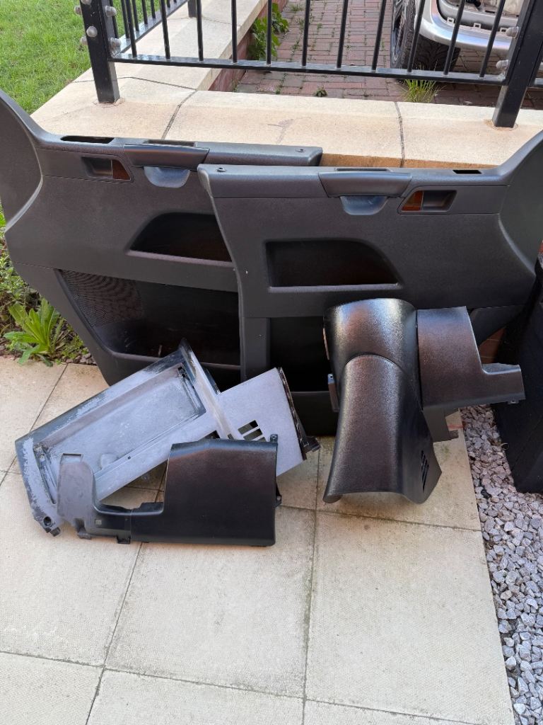 Vw t5 door cards and lower dashboard panels 
