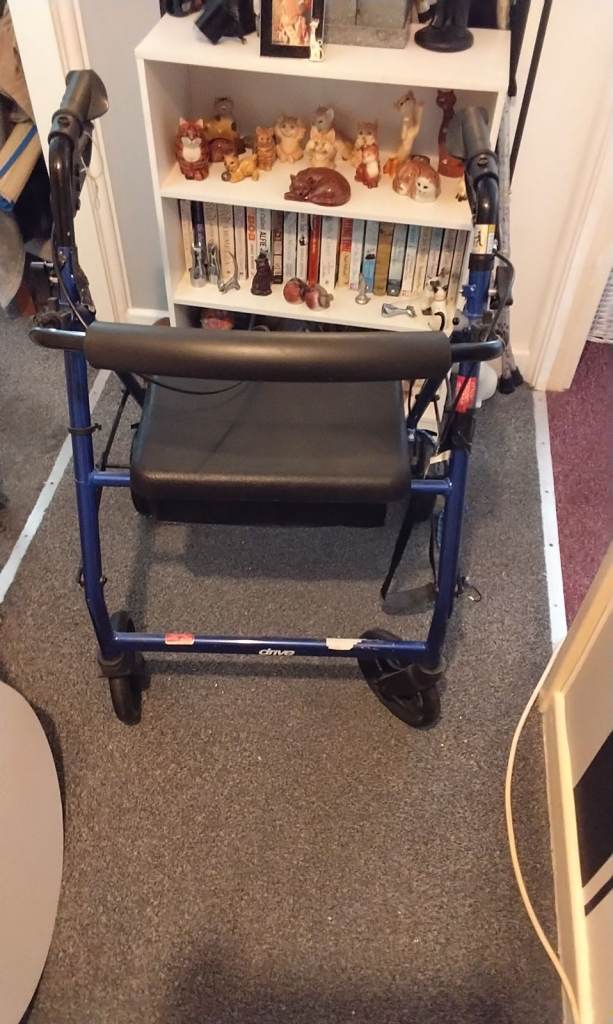 Drive DeVilbiss Blue Mobility Walker/Rollator with Seat - Good Condition