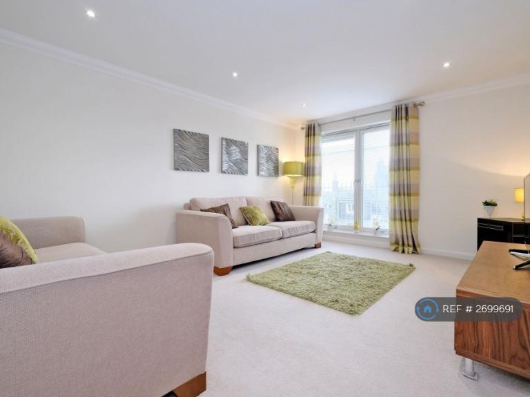 2 bedroom flat in Broomhill Road, Aberdeen, AB10 (2 bed) (#2699691)