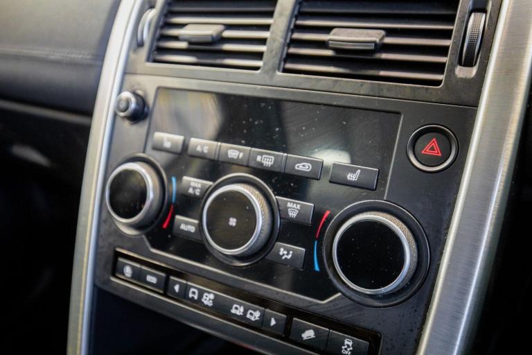 2018 Land Rover Discovery Sport 2.0 TD4 180 HSE Black 5dr Auto ESTATE DIESEL Automatic