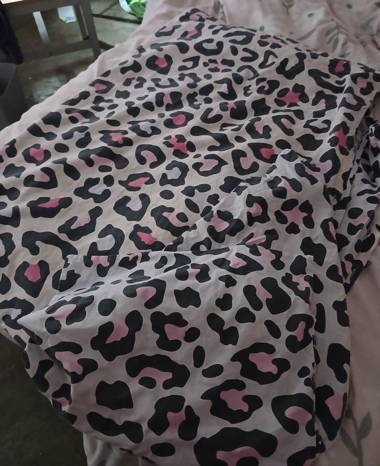 FREE  bedding set double 