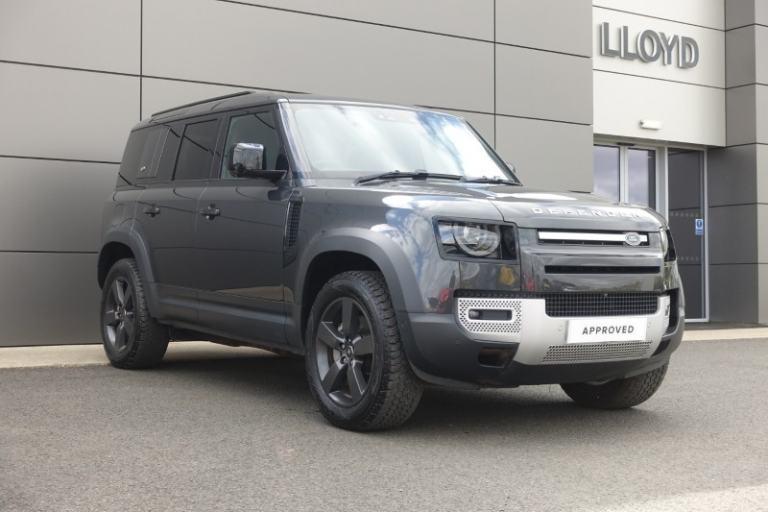 LAND ROVER DEFENDER 3.0 D300 SE 110 5dr Auto