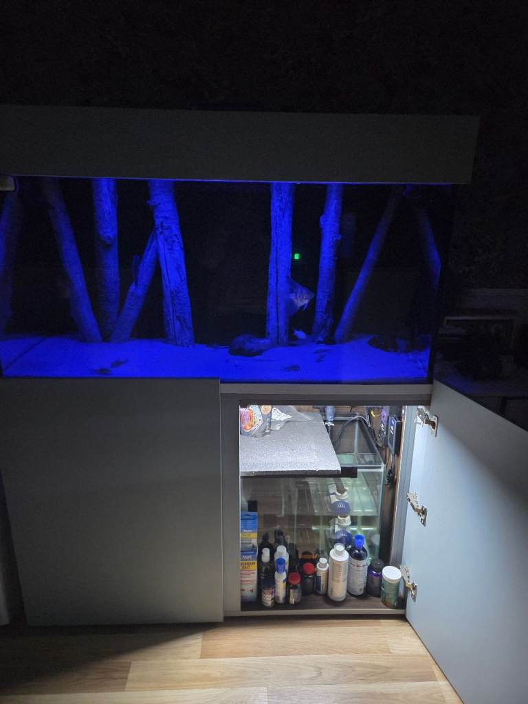 ND Aquatics 4x2x2 with 180L 5 stage sump 