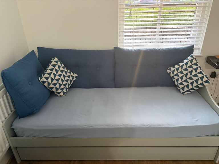Sofa bed 