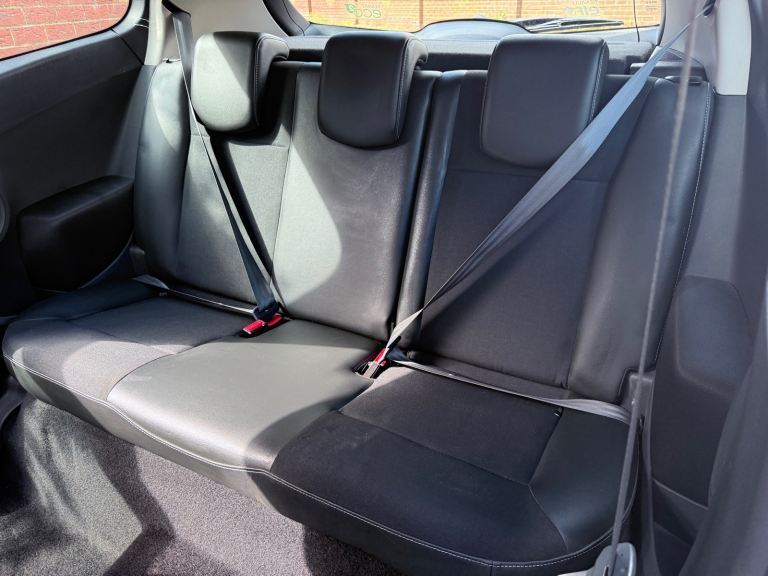 🚗 🚘 🅻🅾🅾🅺 RENAULT CLIO TOMTOM DYNAMIQUE 🔰LOW MILES! POPULAR WITH NEW DRIVERS 🔰