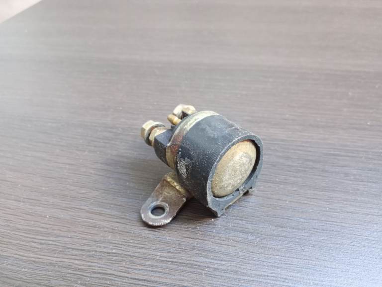 Suzuki GSX-F GSXF 600 1993 Starter relay ELECTRIC START