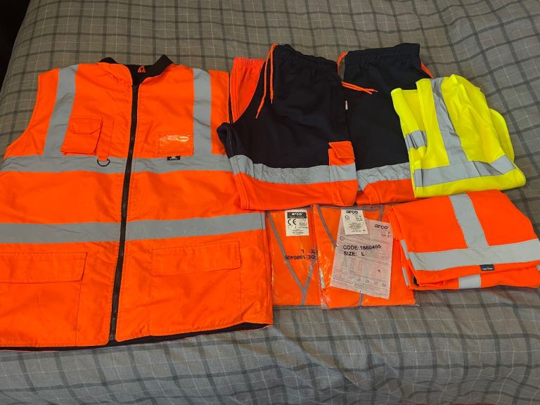 10 piece Arco Hi-Vis Workwear Bundle Sizes Large/Xl 