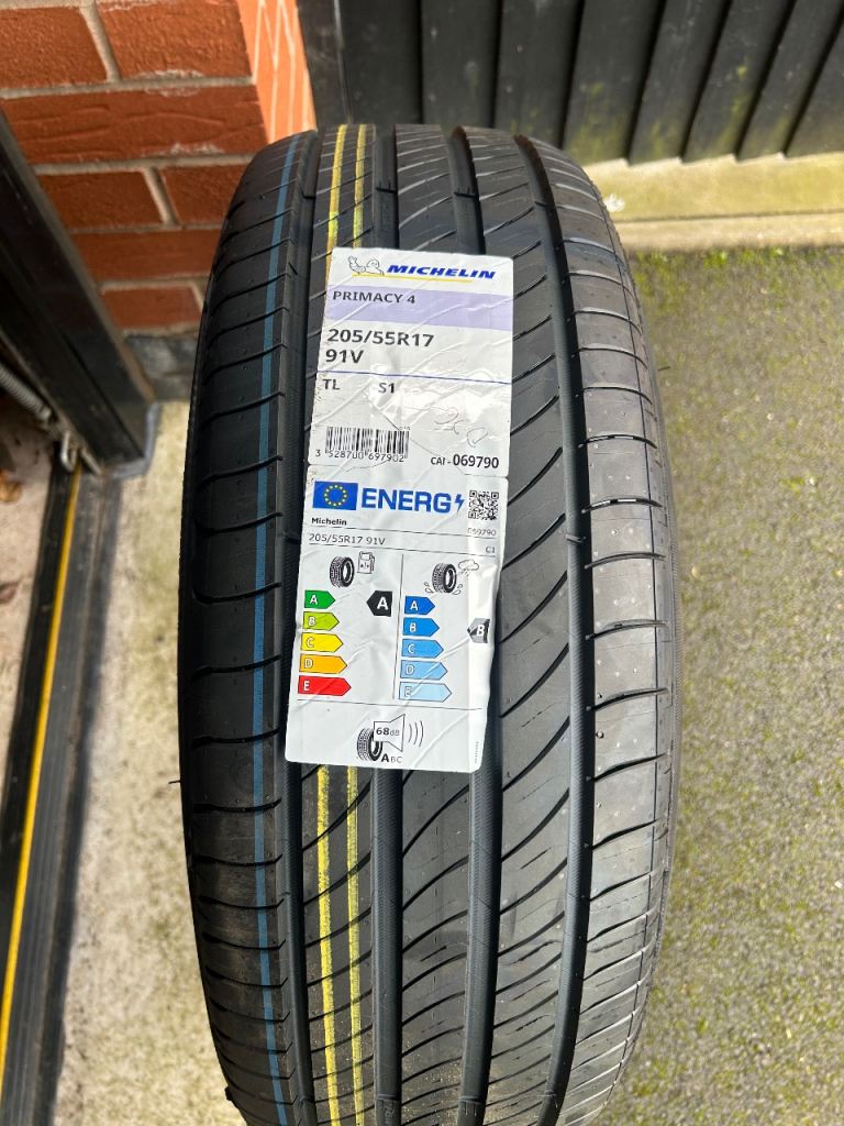 BRAND NEW MICHELIN PRIMACY 4 205/55R17 91V