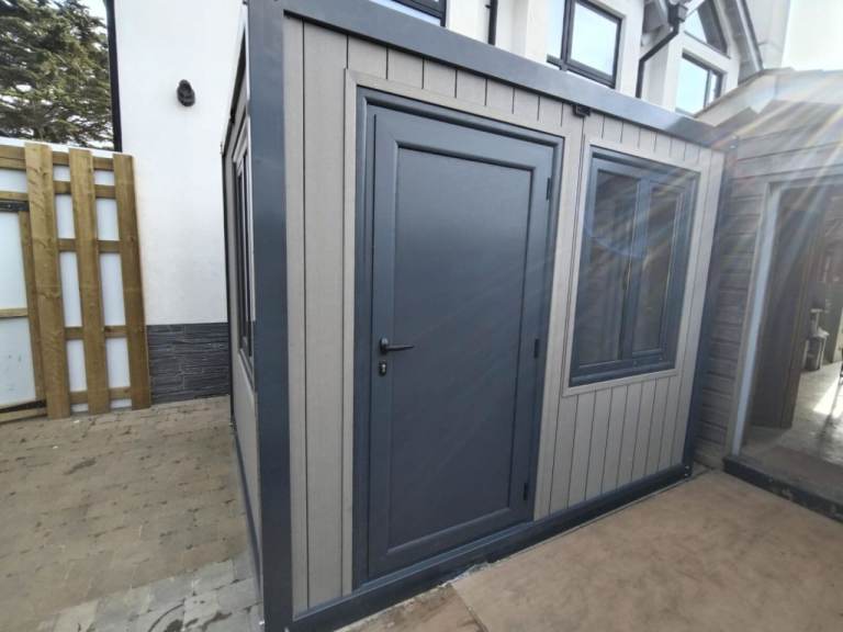 10ft Portable Cabin – High-Spec Garden Room / Home Office