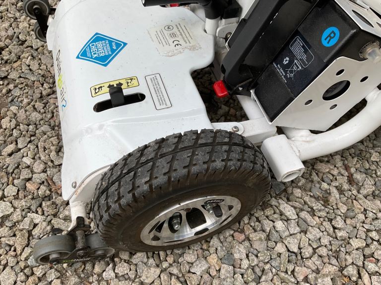 21.5st QUINGO AIR 2 mobility scooter.