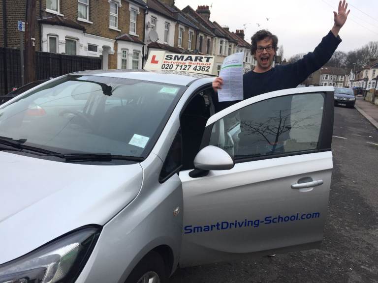 Manual Driving Lessons in Stratford.Plaistow.Forest Gate. Canning Town. East London