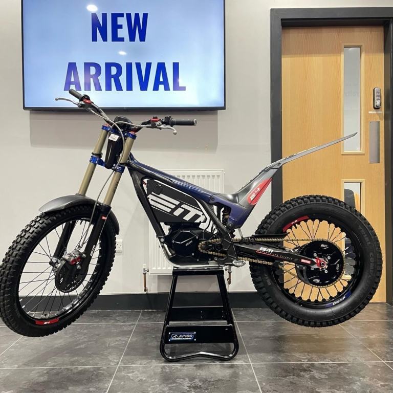 2024 EM EPURE COMP ** EXCELLENT CONDITION** USED ELECTRIC TRIALS BIKE