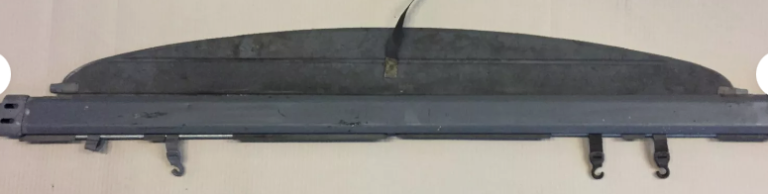 Toyota avensis verso parcel shelf/load cover