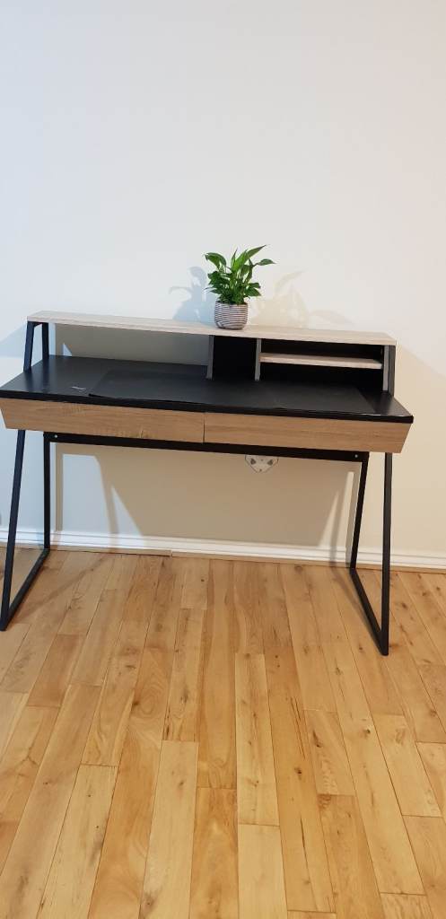 Home office computer work desk