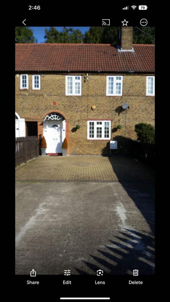 3 Bed house in East Acton
