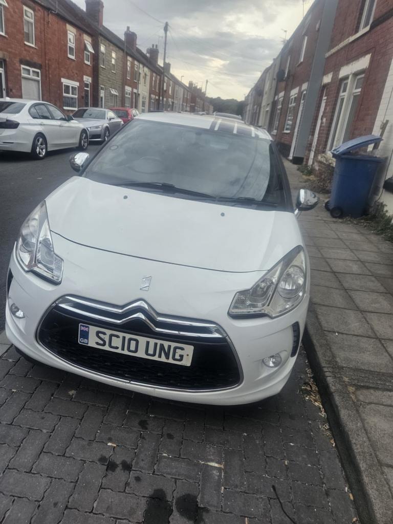 Citroen, DS3, Hatchback, 2010, Manual, 1560 (cc), 3 doors