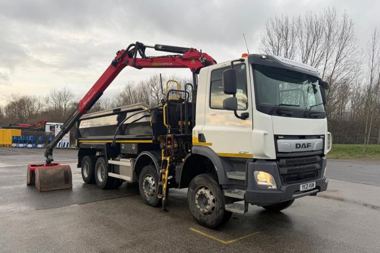 2021 21 plate Euro 6 DAF CF450 8X4 32t tipper grab
