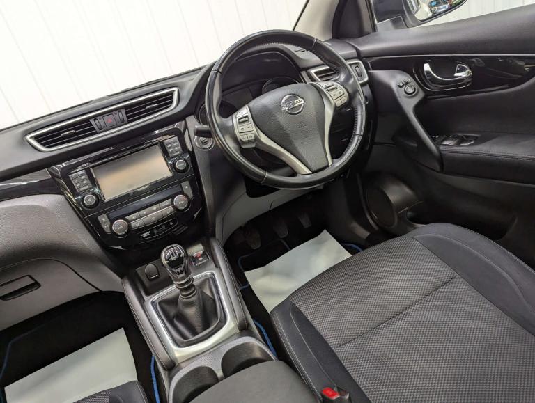 2015 Nissan Qashqai 1.5 Qashqai N-Tec+ dCi 5dr SUV Diesel Manual