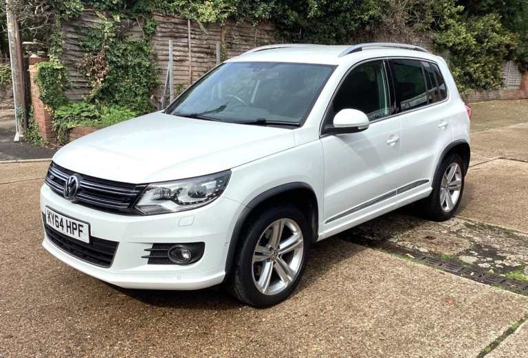 2014 Volkswagen Tiguan 2.0 TDi BlueMotion Tech R-Line 177 5dr DSG ESTATE DIESEL Automatic